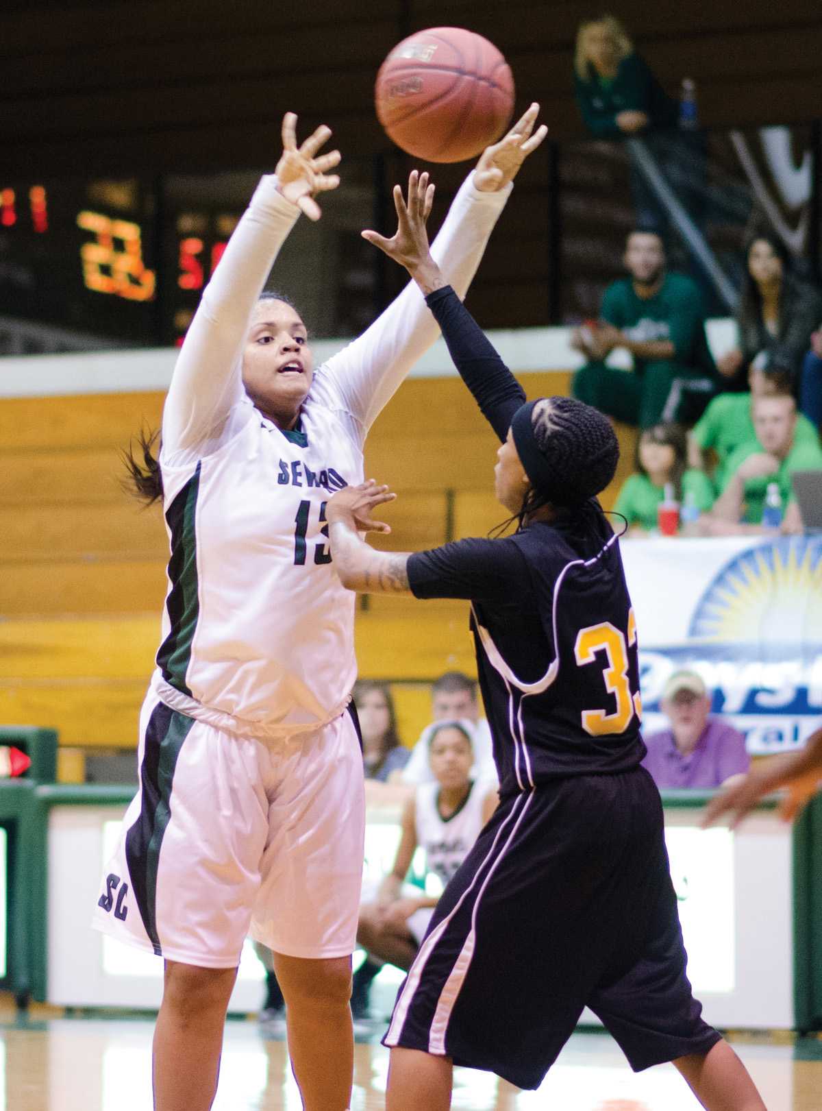 Crusader Photo / Jakub Stepanovic
Sophomore Korina Chapman moves the ball in the game against Fort Carson as part of Billy’s Inn Classic­­­­­­.