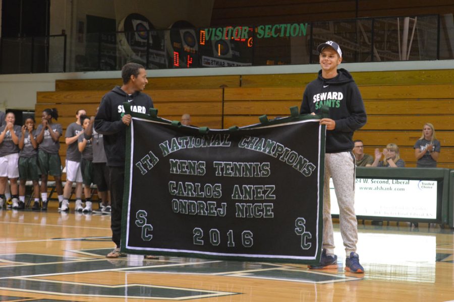 Welcomed as champions, Ondrej Nice and Carlos Añez are presented their banner for winning the NJCAA Men’s Doubles National Championship. The duo is only the second in SCCC history to take the title.