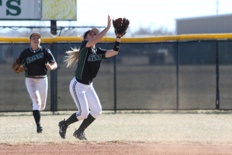 Softball splits with Lamar in home opener