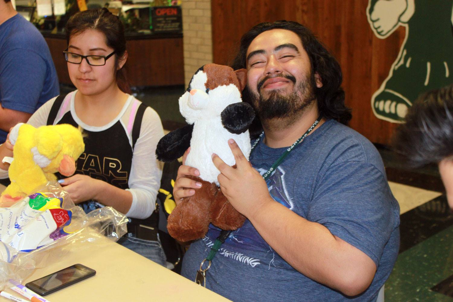 De-stress week is kicking off Monday, April. 23 at 10a.m. in the Student Union. The week will begin with Create a Critter.