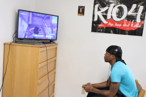 Fortnite takes over campus, even life for some students