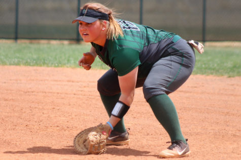 Softball sweeps Northwest Kansas Technical College