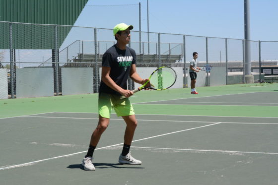 Seward continues to dominate in both tennis programs