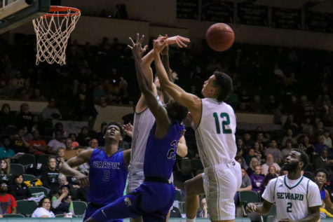 Saints win close one