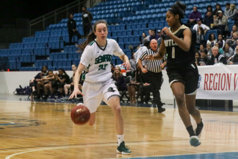 Seward falls to the Lady Grizzlies at regional championship