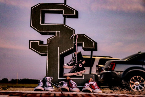 The Kansas Respiratory Care Society is hosting a shoe drive at Seward County Community Drive. Drop boxes are located at the Allied Health Building, outside the SCCC library and the bookstore. Students and community members will be able to donate from Sept.
1-Sept. 25. (Photo illustration)