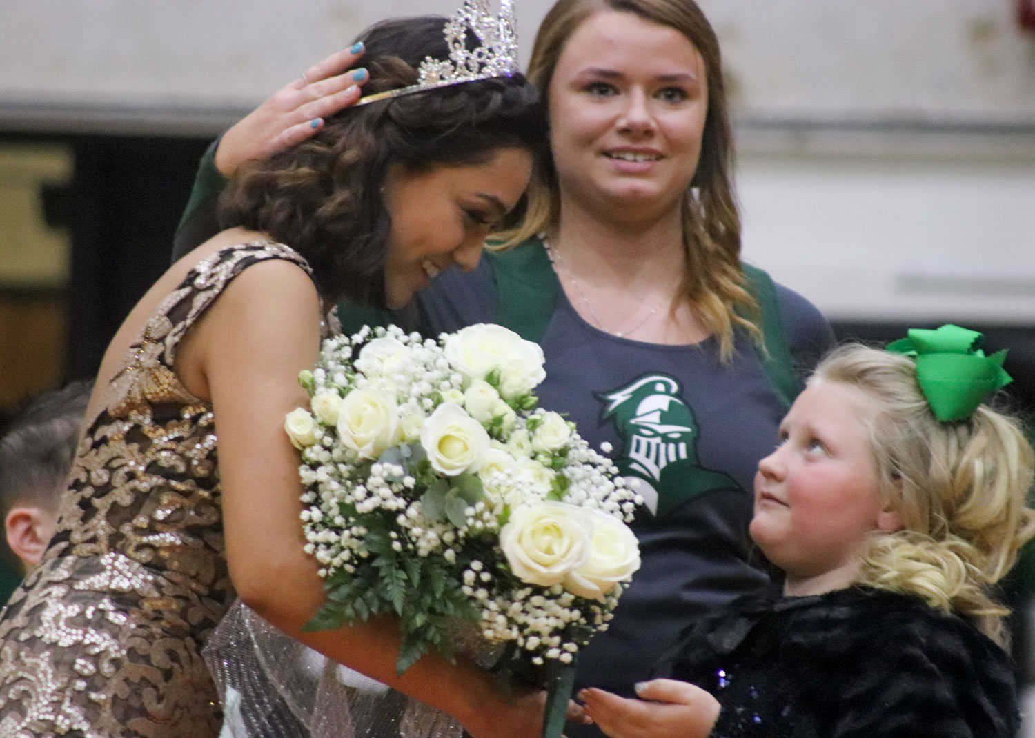 2020 Homecoming king and queen crowned – Crusader News