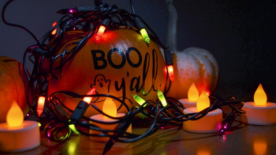 Halloween is traditionally celebrated by decorating pumpkins and having spooky lights. SCCC students will have a chance to stay busy this week with Halloween activities that involve both pumpkins and spookiness.
