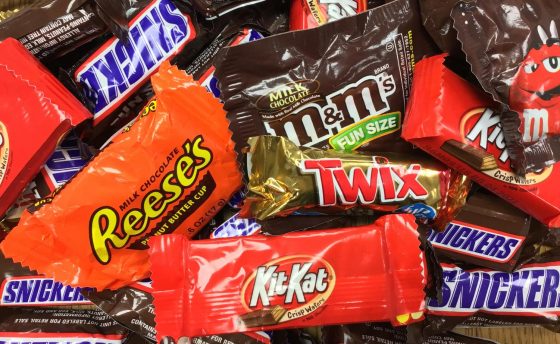 SCCC students pick their favorite candy to eat around Halloween