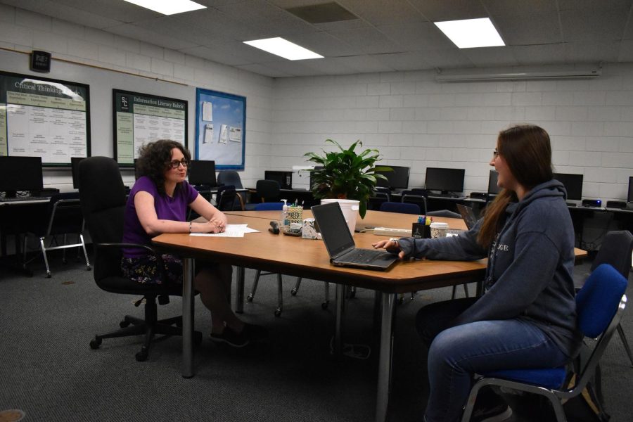 SCCC tutors offer to help students with assignments