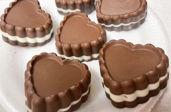 A guide to making triple-layered chocolate hearts